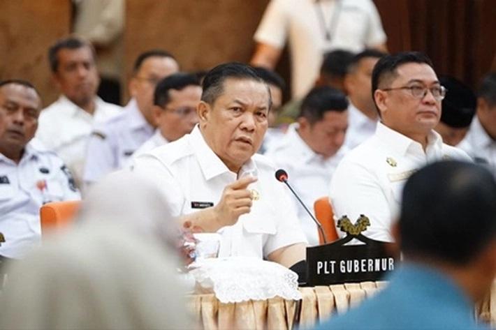 Soal Ekonomi Riau, Plt Gubri SF Hariyanto Yakin Bertumbuh dan Lingkungan Tetap Terjaga